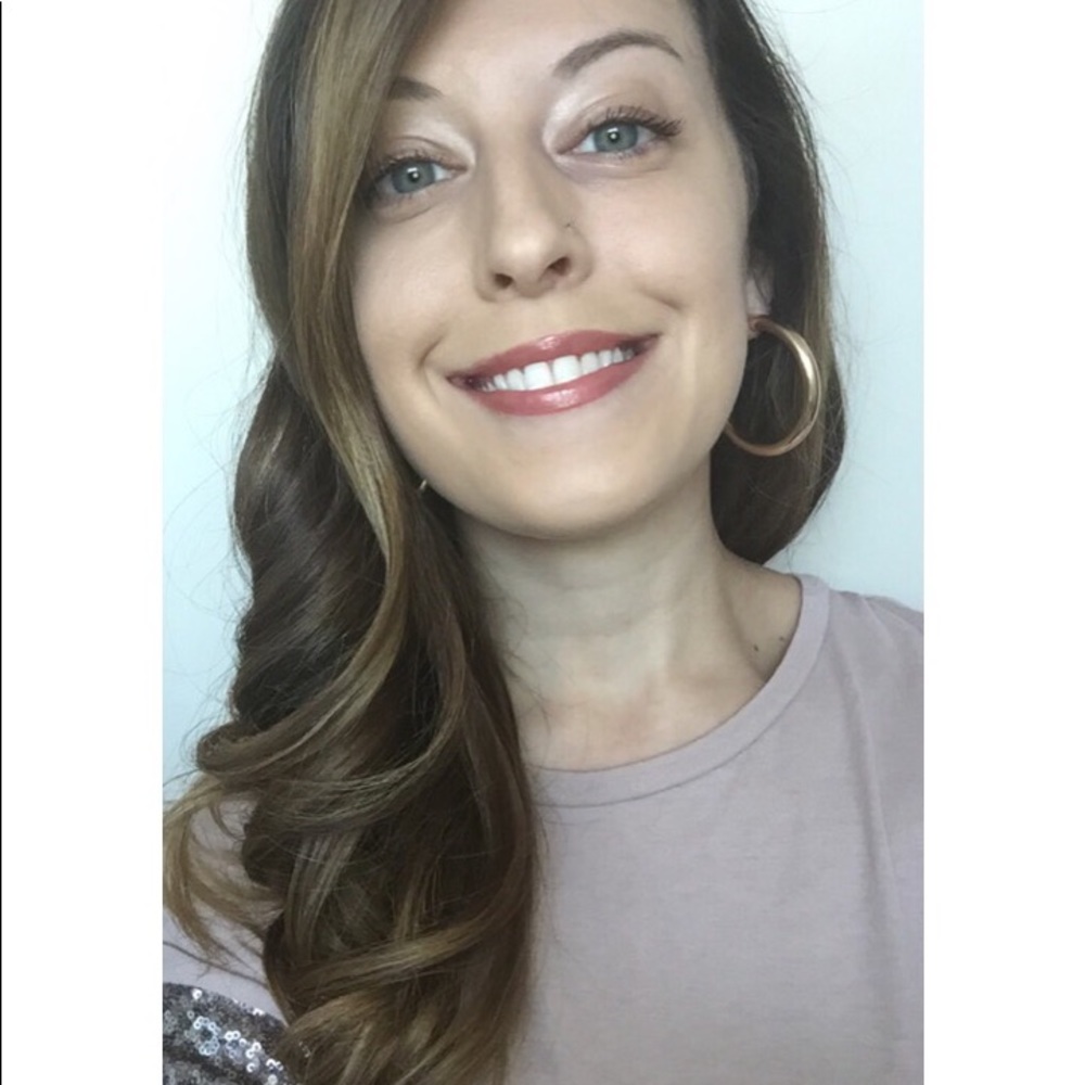 Meet your Posher, Samantha